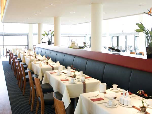 Restaurant 02